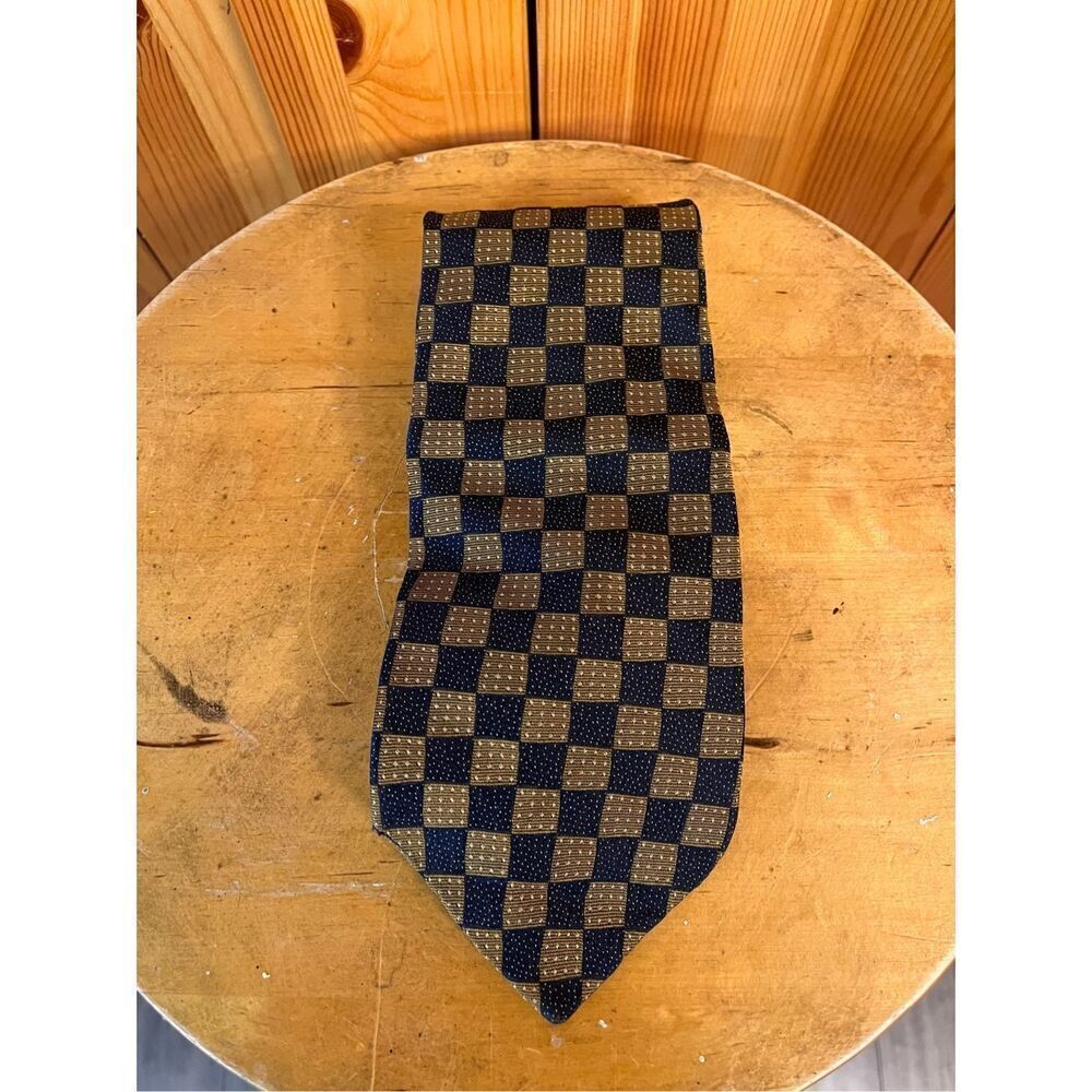 Guess American Classics Men's Silk Neck Tie Classic Fit (3399)